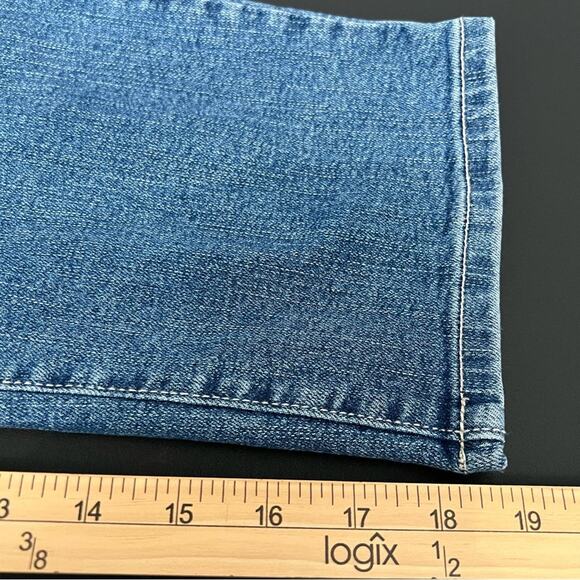 NYDJ Comfort Athleisure Plain Pocket Denim Clam Diggers Capris | Women’s Size 8 - Picture 9 of 10